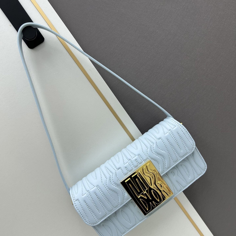 D*or top handle bags